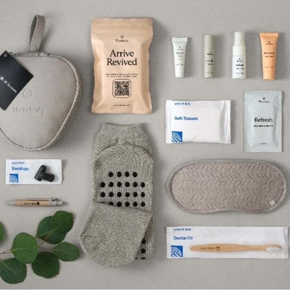New Therabody United business travel amenity kit blue tan grey - Picture 5 of 5